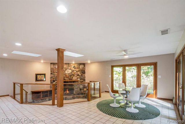 4352 Fenton Road, Hartland, MI 48353