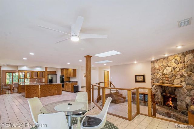 4352 Fenton Road, Hartland, MI 48353