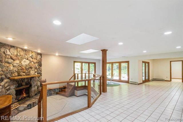 4352 Fenton Road, Hartland, MI 48353