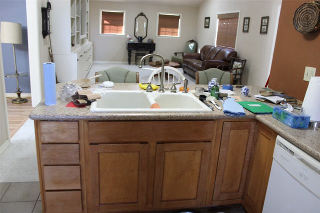 2103 Wildwood Way, Tool, TX 75143