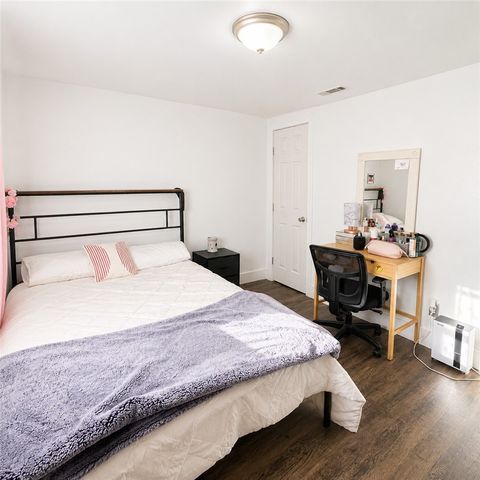 1008 N D Street, Rogers, AR 72756