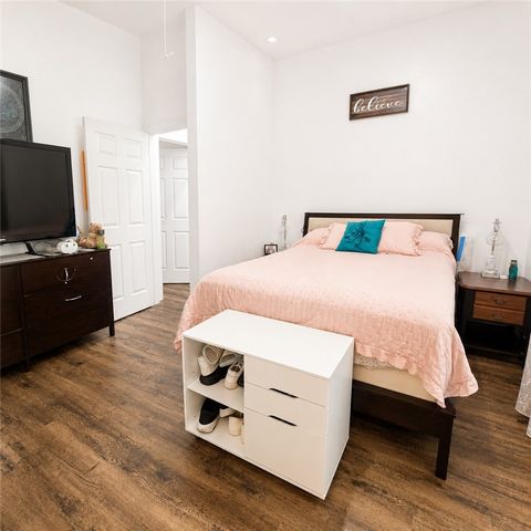 1008 N D Street, Rogers, AR 72756
