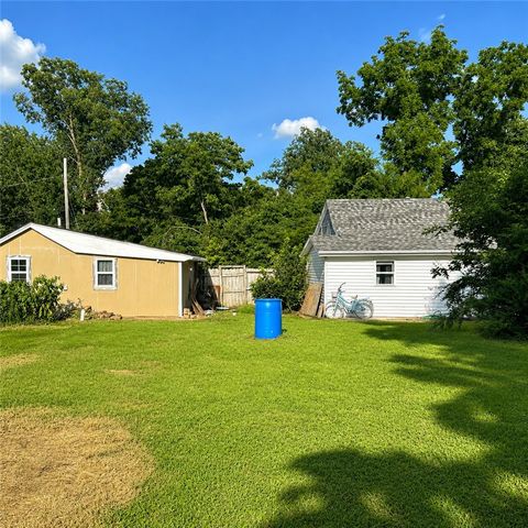 1008 N D Street, Rogers, AR 72756