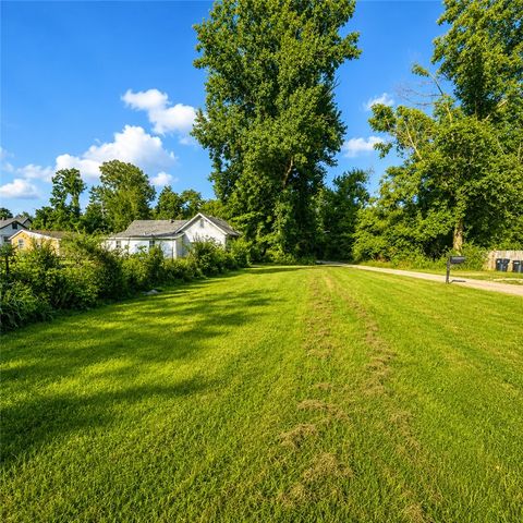 1008 N D Street, Rogers, AR 72756