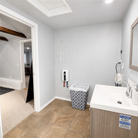 1008 N D Street, Rogers, AR 72756