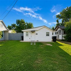1008 N D Street, Rogers, AR 72756