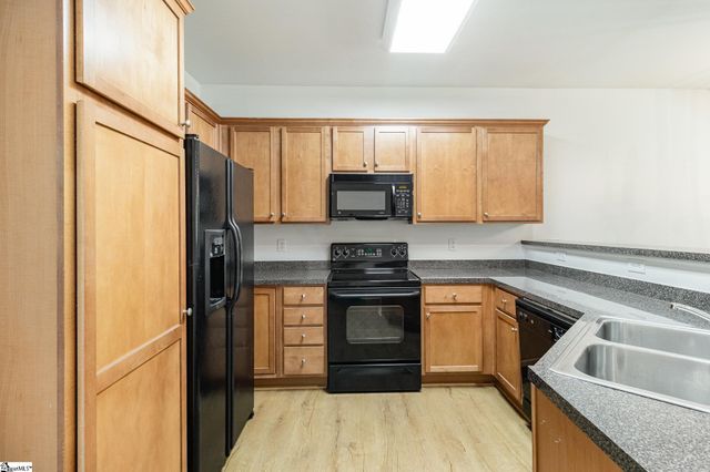 137 Pin Oak Court, Easley, SC 29642