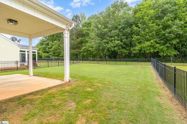 137 Pin Oak Court, Easley, SC 29642