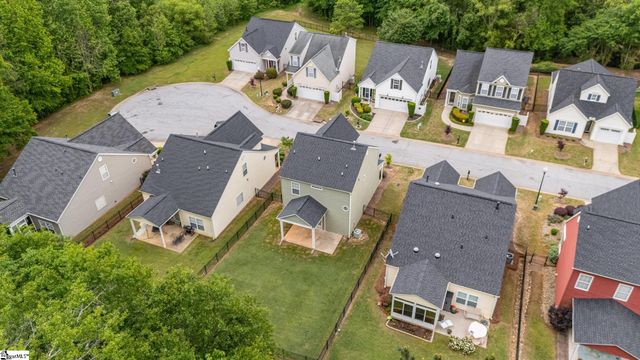 137 Pin Oak Court, Easley, SC 29642