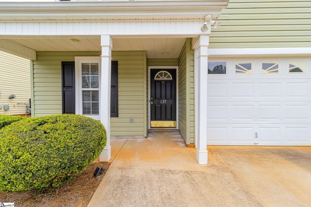 137 Pin Oak Court, Easley, SC 29642