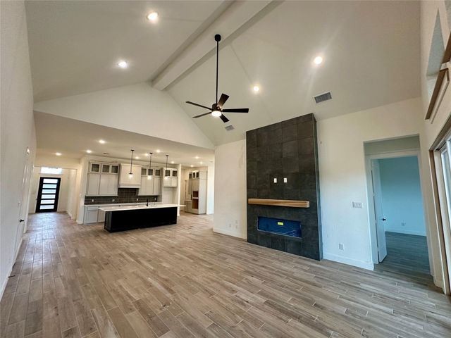 618 Gunner Drive, Montgomery, TX 77316