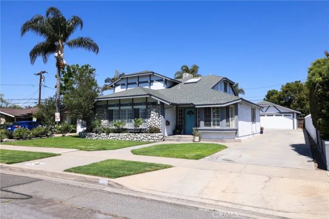 633 N Orange Street, Orange, CA 92867