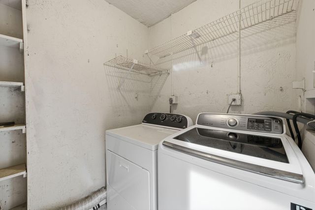 454 Westree Lane, Plantation, FL 33324