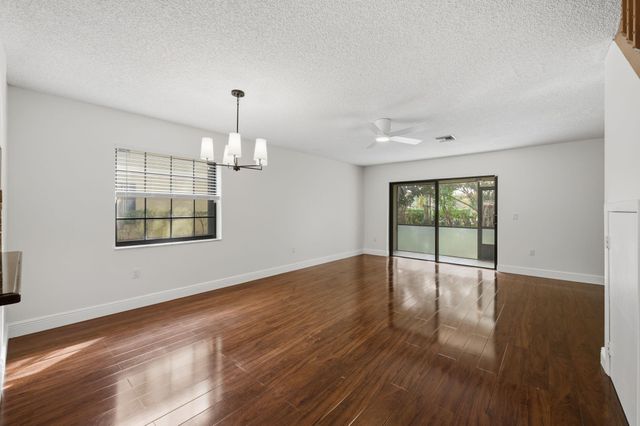 454 Westree Lane, Plantation, FL 33324