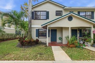 454 Westree Lane, Plantation, FL 33324