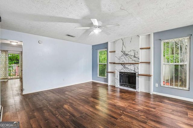 638 Waynes Court SE, Atlanta, GA 30354