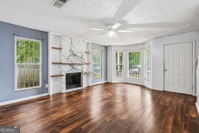 638 Waynes Court SE, Atlanta, GA 30354