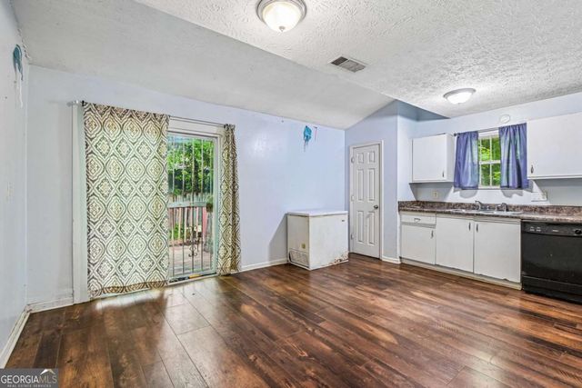638 Waynes Court SE, Atlanta, GA 30354