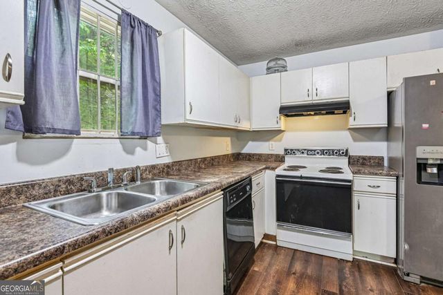 638 Waynes Court SE, Atlanta, GA 30354