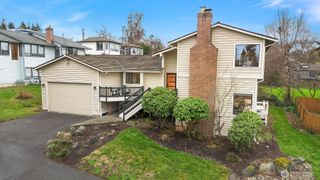 902 7th Avenue S, Edmonds, WA 98020