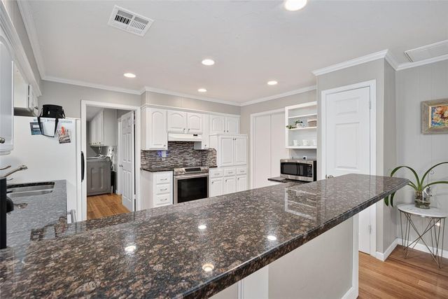 2757 Walnut Road, Norman, OK 73072