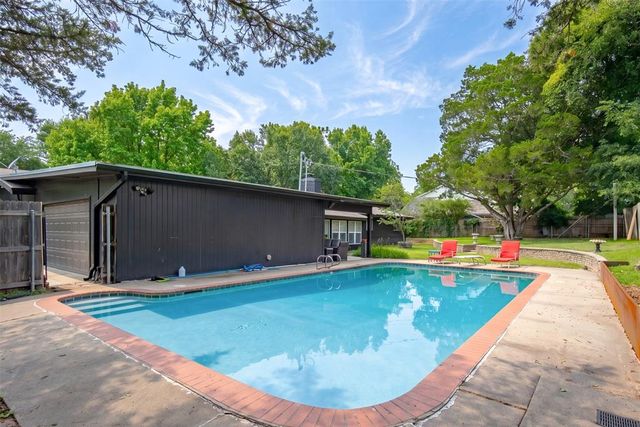 2757 Walnut Road, Norman, OK 73072