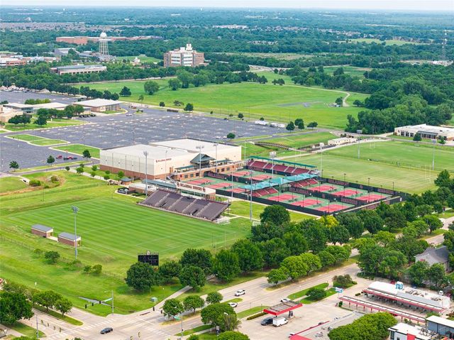 2757 Walnut Road, Norman, OK 73072