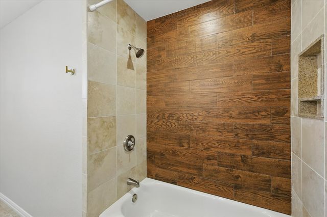 8609 Main Street, North Richland Hills, TX 76182