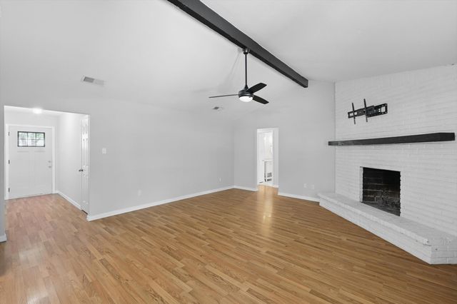 8609 Main Street, North Richland Hills, TX 76182