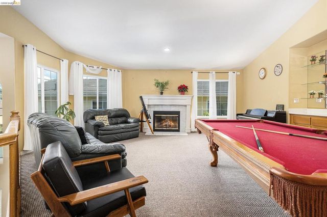 5490 Lenora Rd, Richmond, CA 94803
