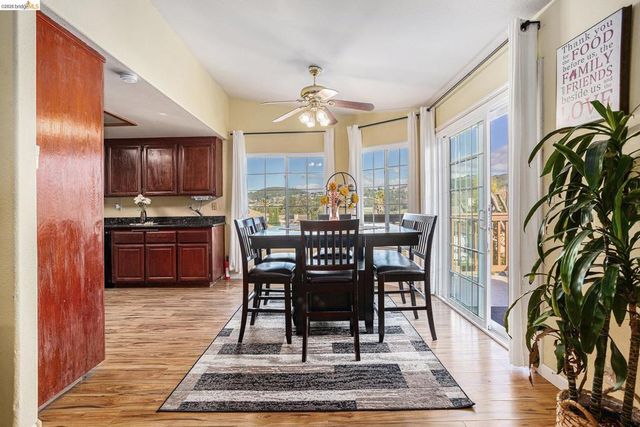5490 Lenora Rd, Richmond, CA 94803