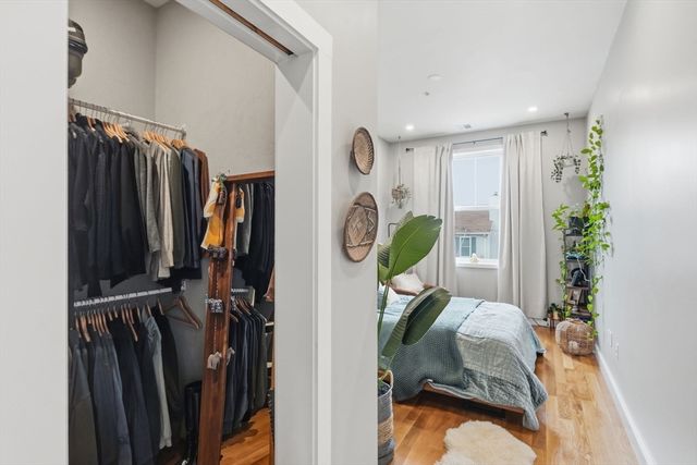 181 Cowper St 302, Boston, MA 02128