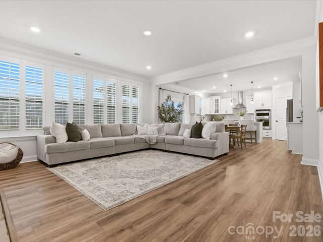 2204 Skybrook Oaks Drive, Huntersville, NC 28078