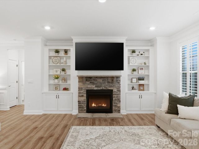 2204 Skybrook Oaks Drive, Huntersville, NC 28078