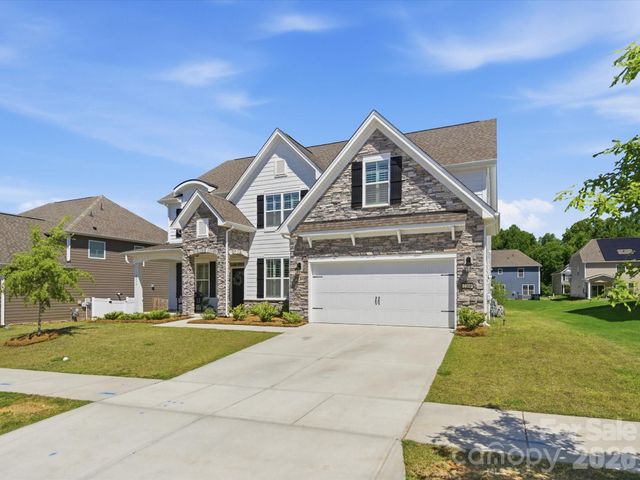 2204 Skybrook Oaks Drive, Huntersville, NC 28078