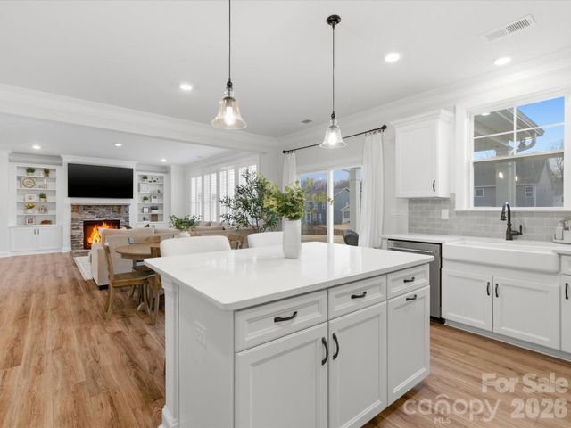 2204 Skybrook Oaks Drive, Huntersville, NC 28078