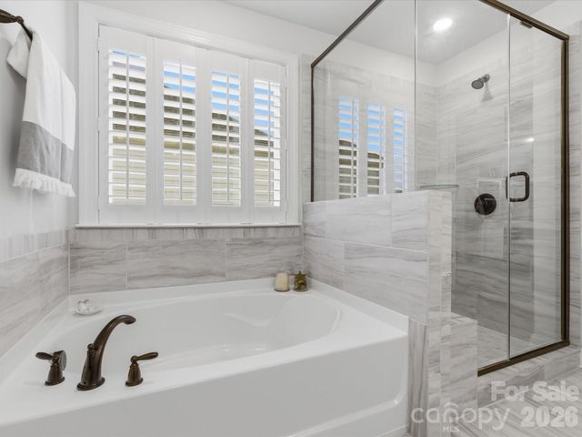 2204 Skybrook Oaks Drive, Huntersville, NC 28078
