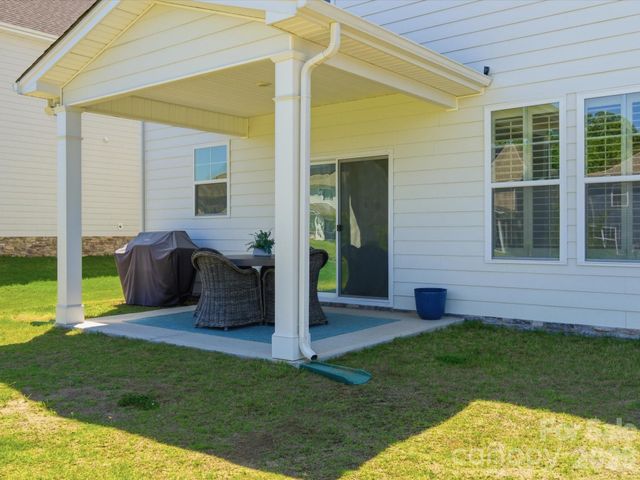 2204 Skybrook Oaks Drive, Huntersville, NC 28078