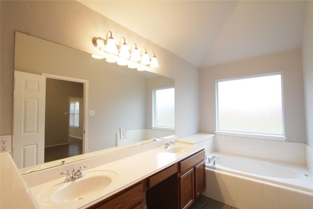 8960 Riscky Trail, Fort Worth, TX 76244