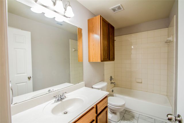 8960 Riscky Trail, Fort Worth, TX 76244