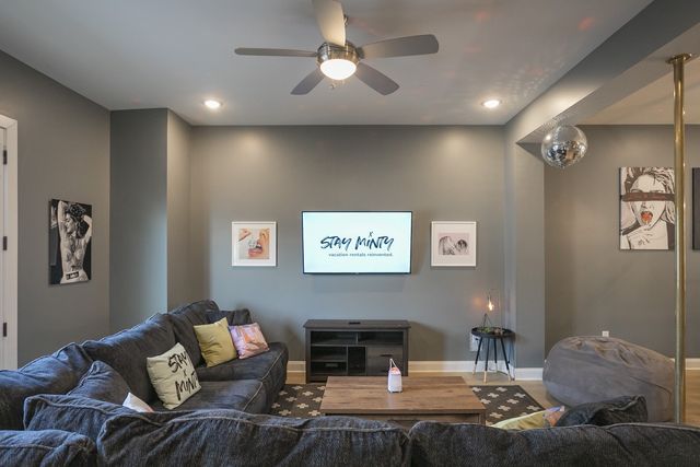 1737 Pecan St Unit 3, Nashville, TN 37208