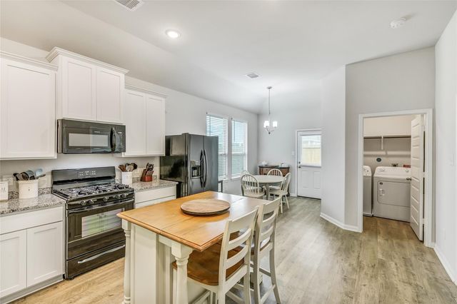 1183 Bluebonnet Trail, Bellville, TX 77418