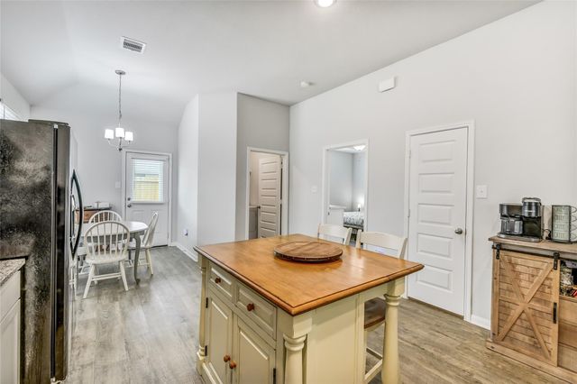 1183 Bluebonnet Trail, Bellville, TX 77418