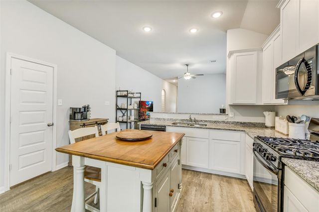 1183 Bluebonnet Trail, Bellville, TX 77418