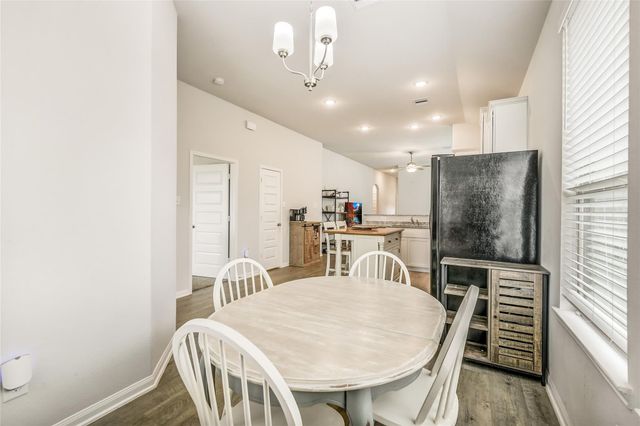 1183 Bluebonnet Trail, Bellville, TX 77418