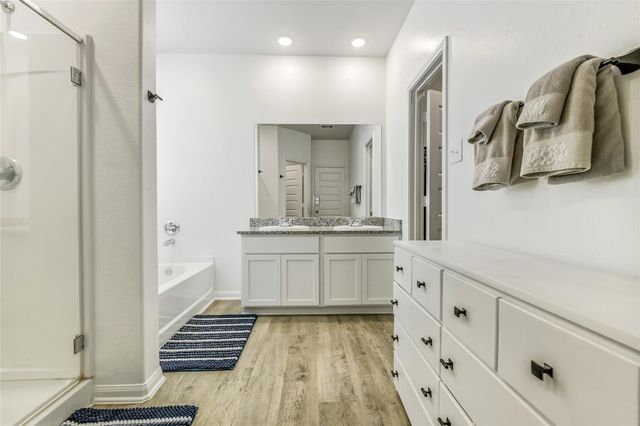 1183 Bluebonnet Trail, Bellville, TX 77418