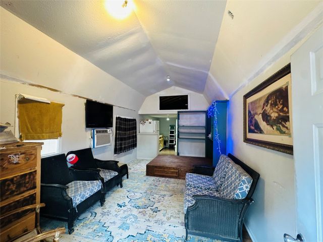 290 Humbird, Cleveland, TX 77328