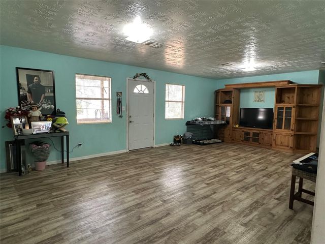 290 Humbird, Cleveland, TX 77328