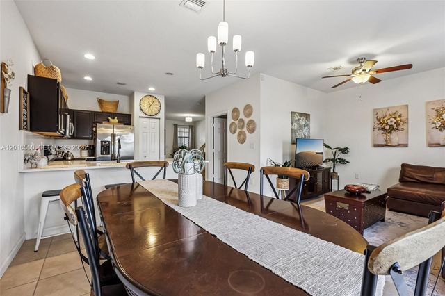 284 SE 37th Ter, Homestead, FL 33033