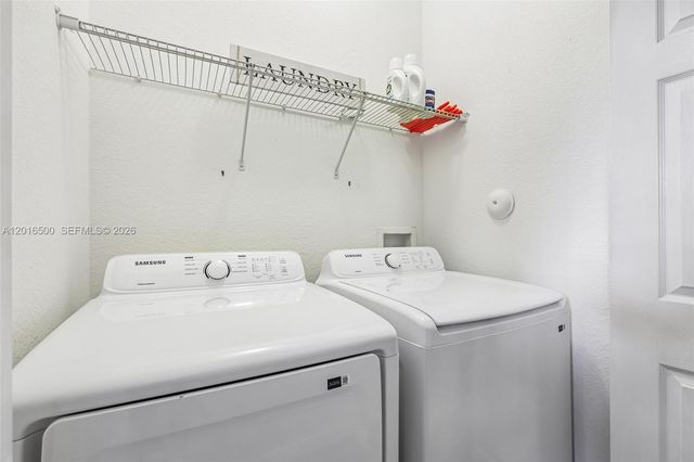 284 SE 37th Ter, Homestead, FL 33033